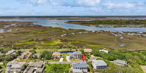 152 BEACHSIDE Drive