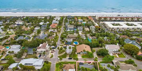 1070 EAST COAST Drive