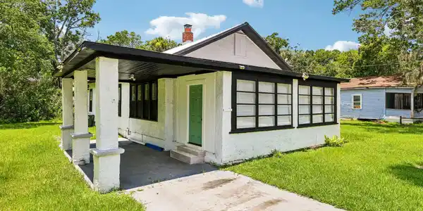 Image 2: 3-web-or-mls-Knight Pl-S0907-003