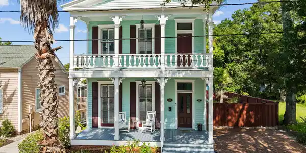 111 S 5TH Street