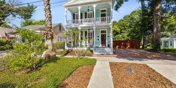 Image 2: 2-web-or-mls-111 S 5th St (70 of 76)