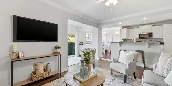 Image 4: living room 4