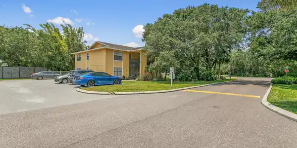 8 BRIGANTINE Court