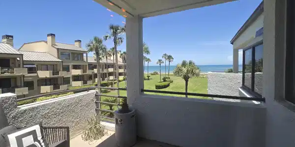 726 SPINNAKERS REACH Drive