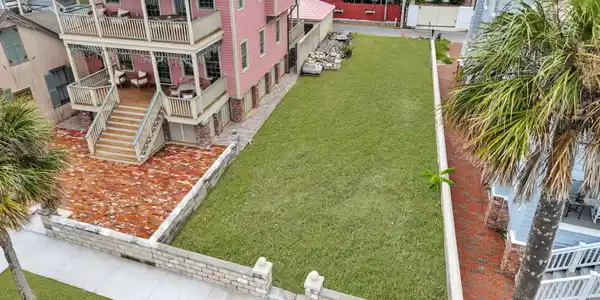 Image 4: 9-web-or-mls-156 Avenda Menedez_009