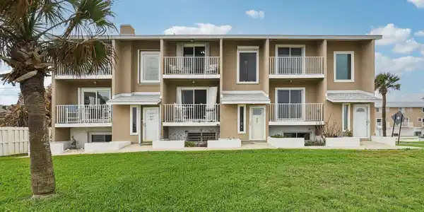 2898 OCEAN SHORE Boulevard