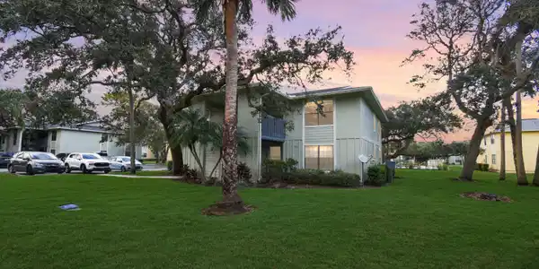 29 BRIGANTINE Court
