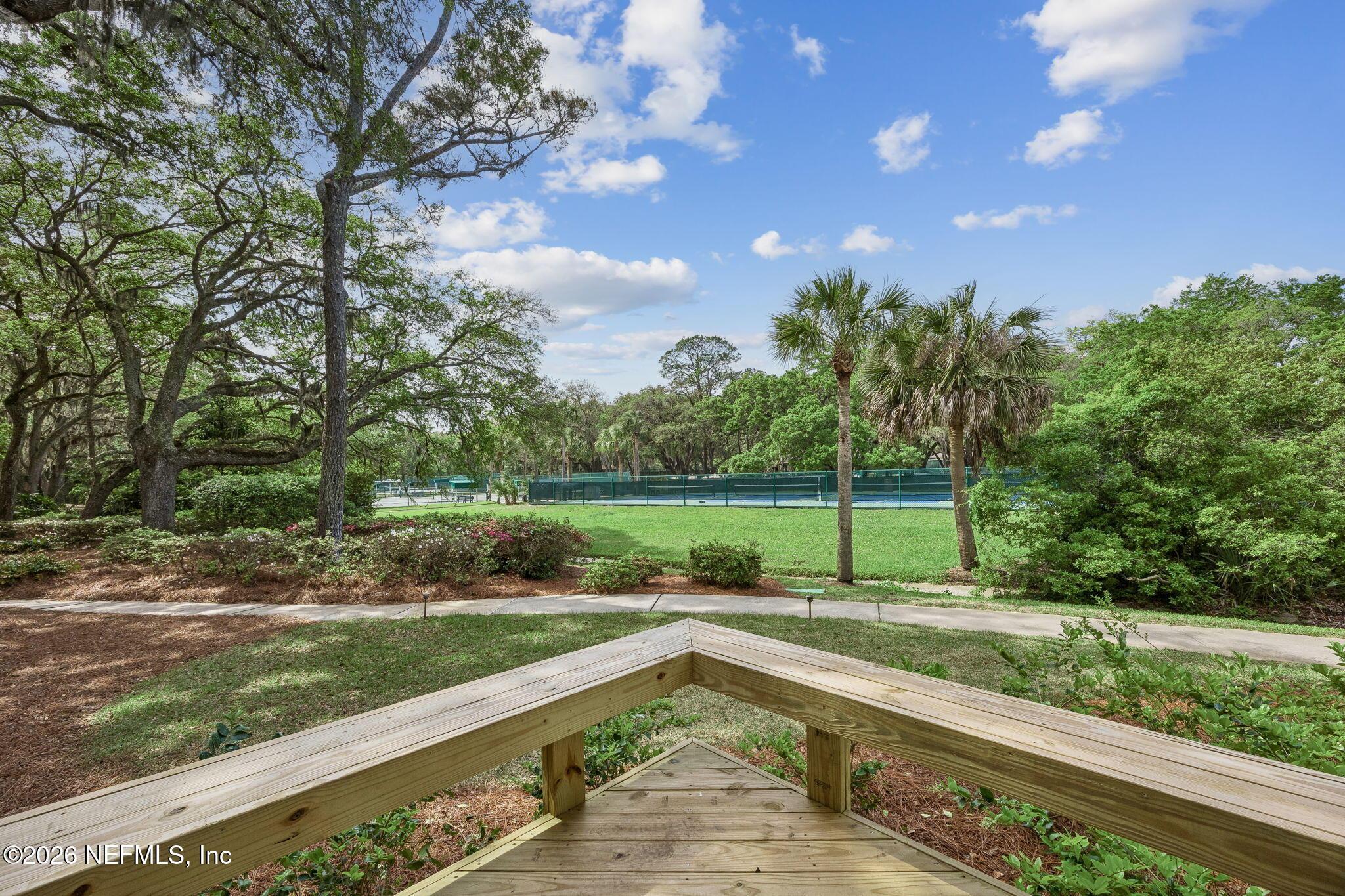 Image 3: 32-web-or-mls-2322 Boxwood Ln (37 of 42)