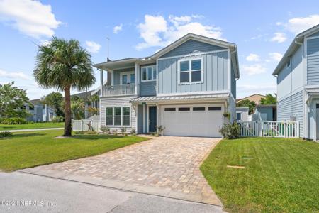 1304 4TH Street N