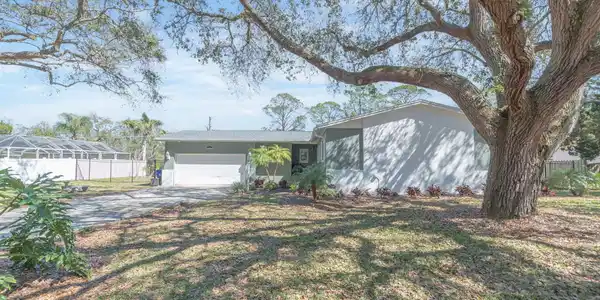 5312 RIVERVIEW Drive