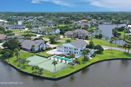 527 LAKE