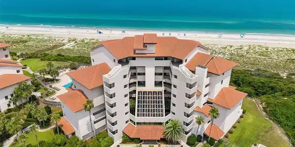 232 SANDCASTLES Court
