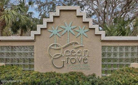 7 ARBOR CLUB Drive