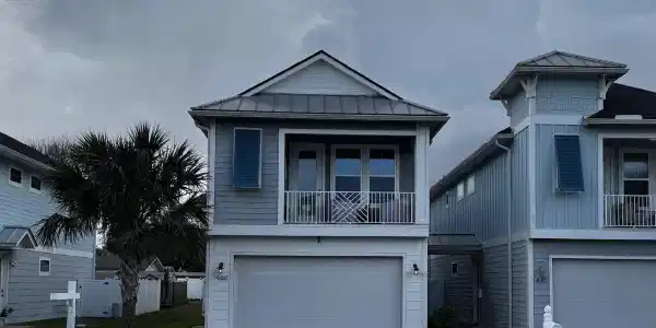 460 5TH Street N