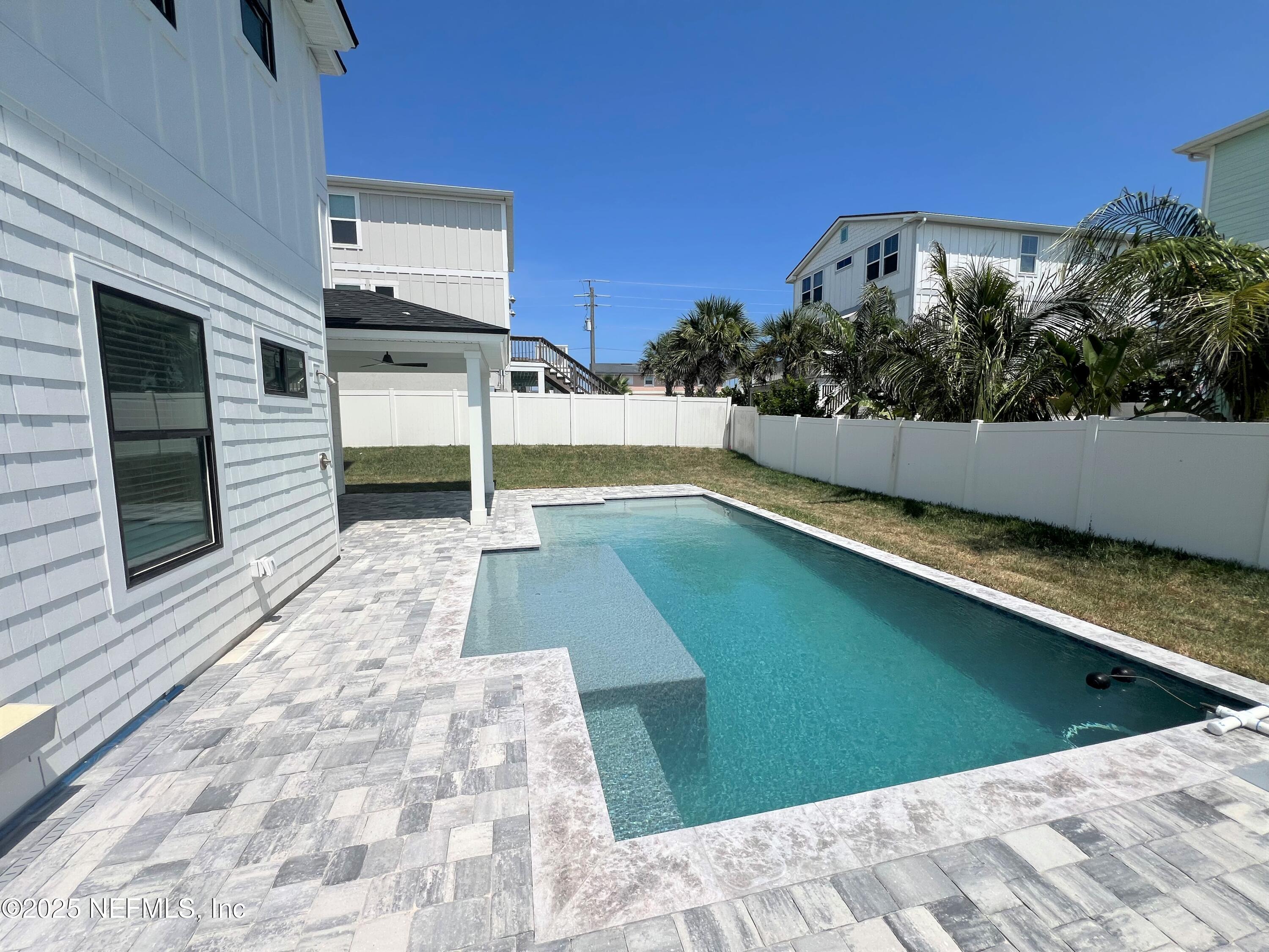 Image 3: Saltwater Pool