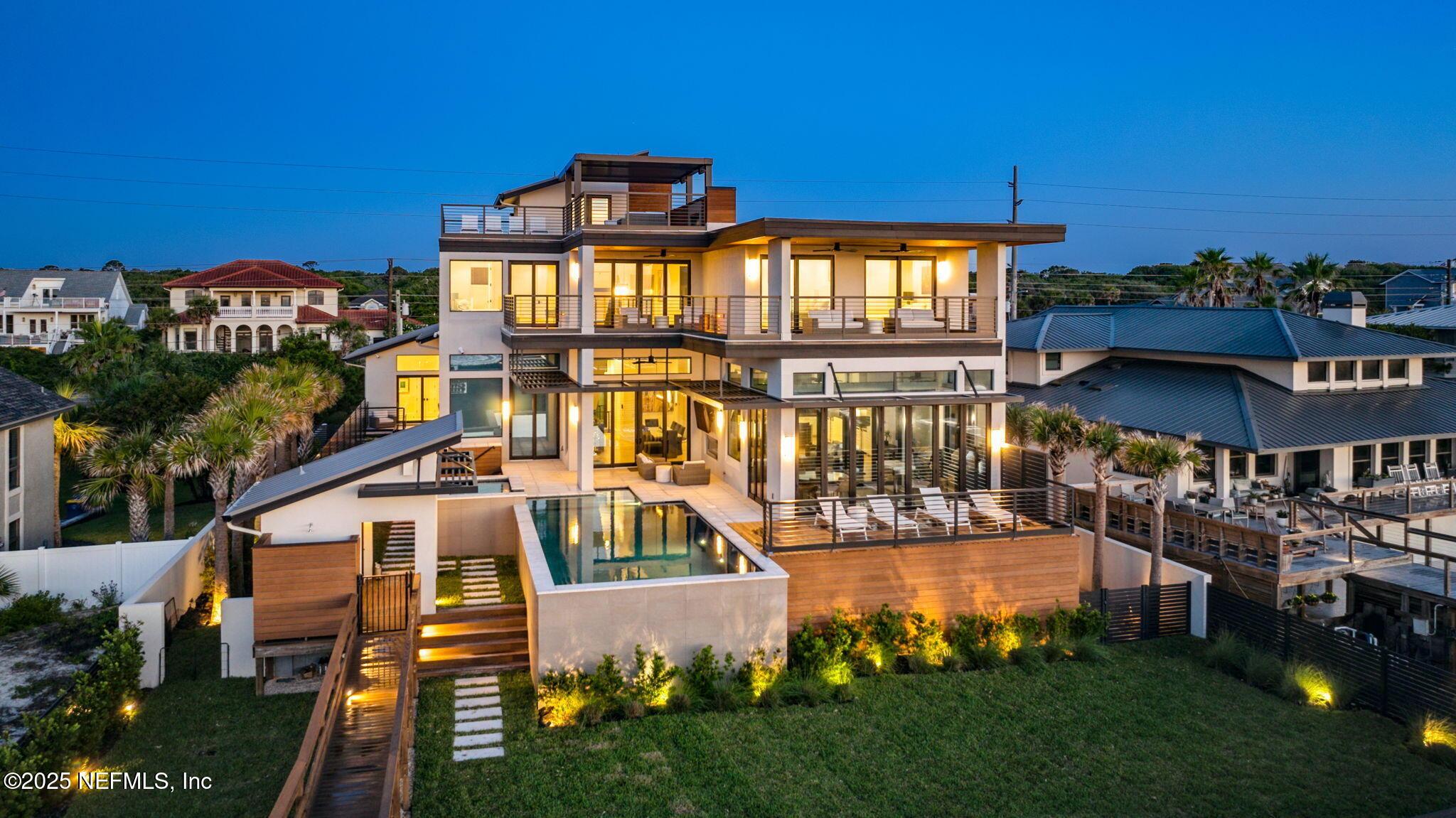 Image 4: Rear Elevation