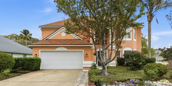 200 SEA COAST Lane