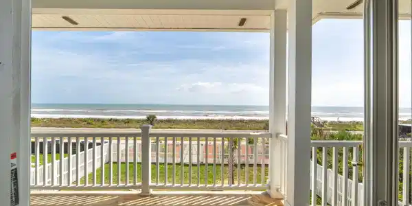 Image 2: View to the Beach