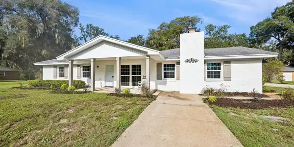 Image 2: 3-web-or-mls-1535 Clinch Dr-3