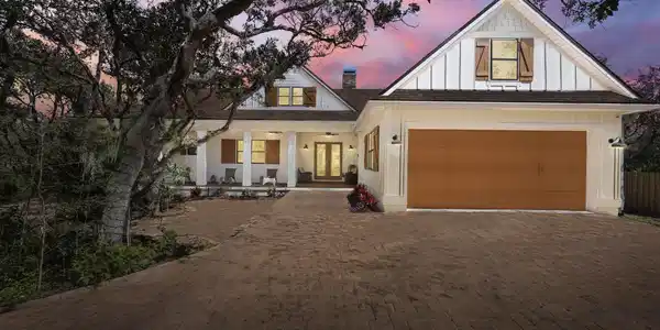 312 S LA CRESCENTA Drive