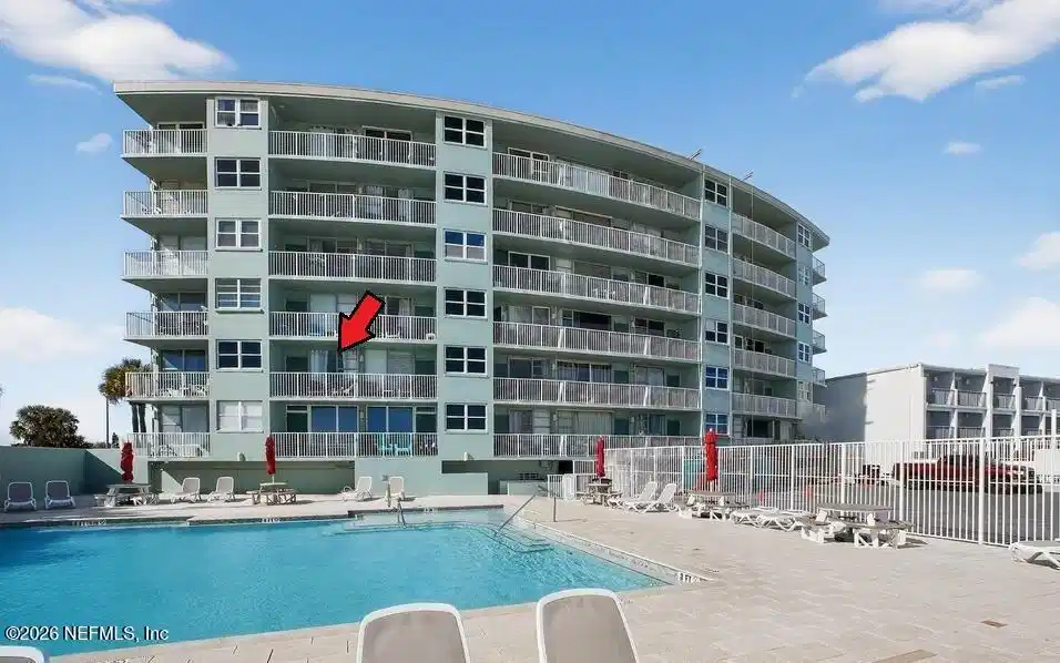Image 1: Pool Deck-Unit 308