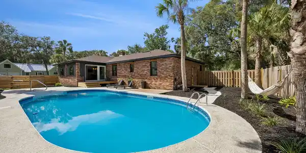 Image 3: 56-web-or-mls-1606 Atlantic Ave (11 of 7