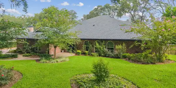 Image 3: 73-web-or-mls-7249 Trails End-73