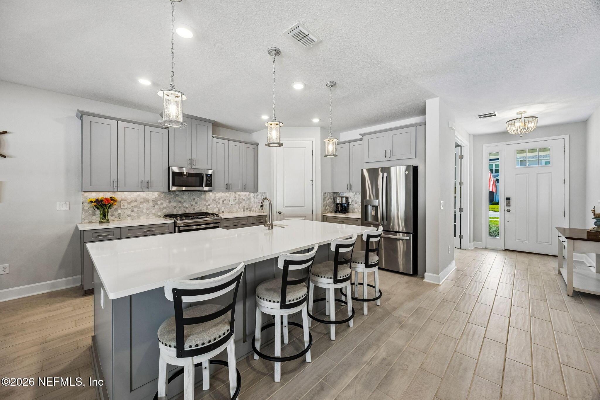 Image 2: 20-web-or-mls-92648 Shipton Ln (25 of 76