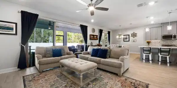 Image 4: 12-web-or-mls-92648 Shipton Ln (17 of 76