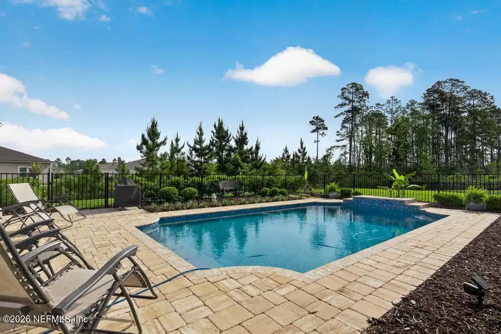 Image 1: 85148 poplar breeze Way-76