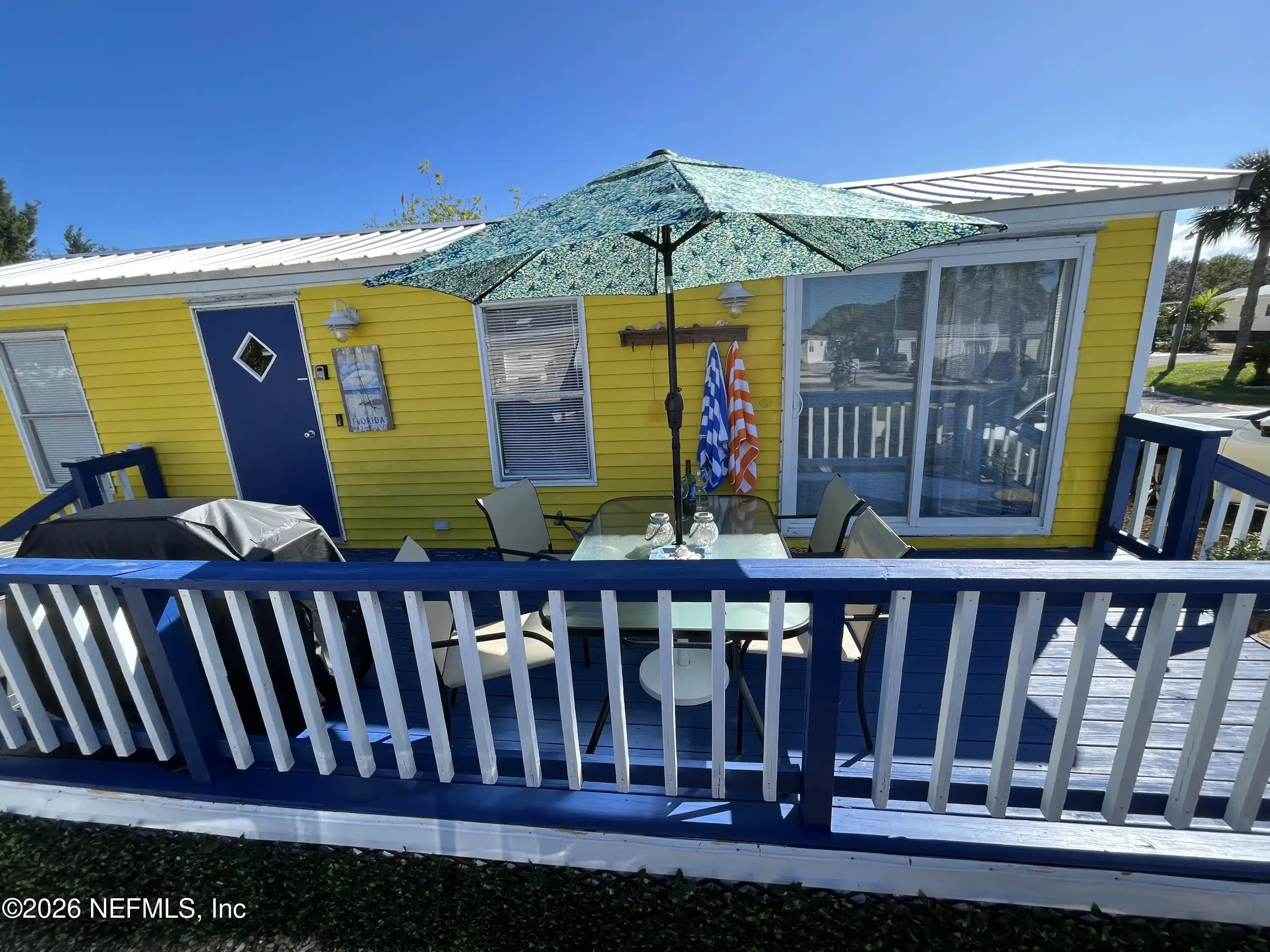 Image 1: Deck