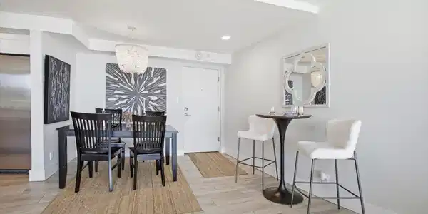 Image 4: 04-Dining Area