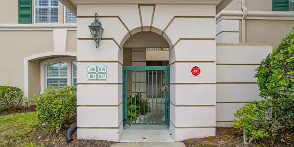 100 BERMUDA BAY Circle