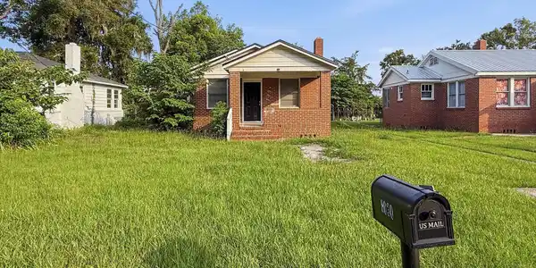 Image 2: ListerPros_002