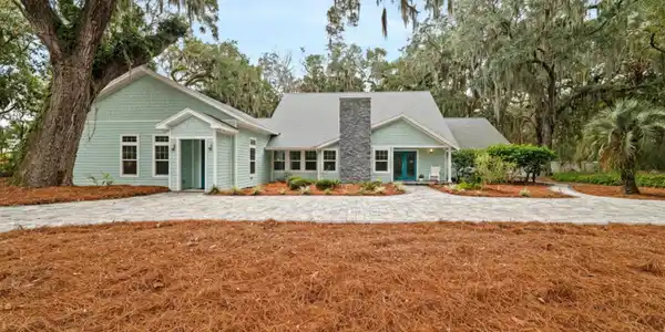1378 MARIAN Drive
