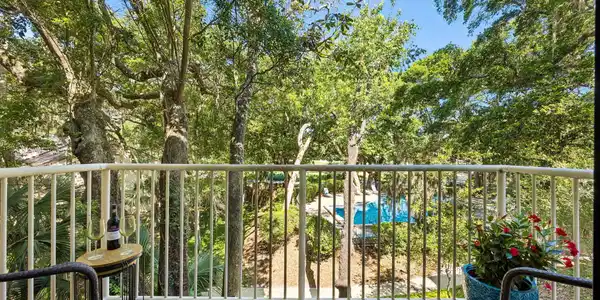 Image 4: 36-web-or-mls-2111 Beachwood Rd (22 of 5