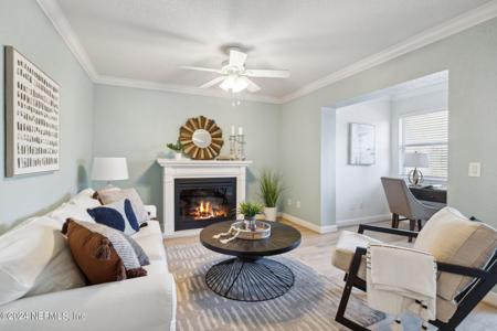 100 LAGUNA VILLAS Boulevard S