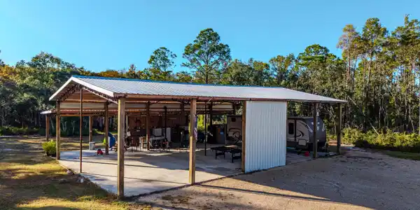 1313 OAK POND Circle