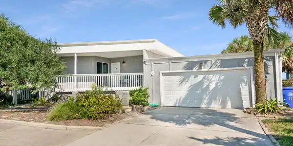 6 OCEAN DR