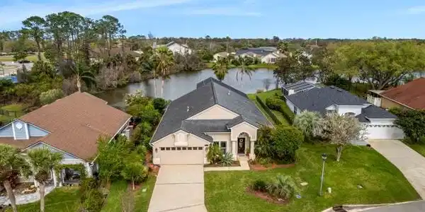 140 CROSSCOVE Circle
