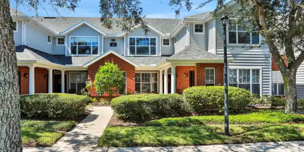 27111 HARBOUR VISTA Circle