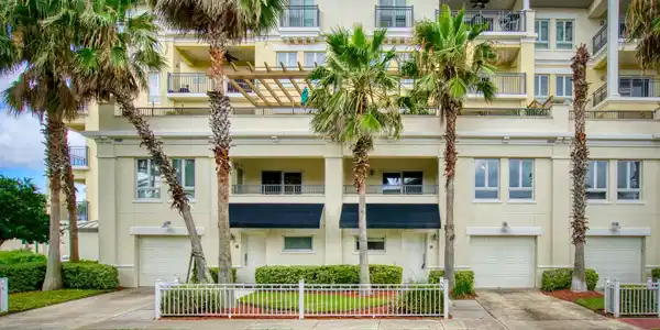 525 3RD Street N