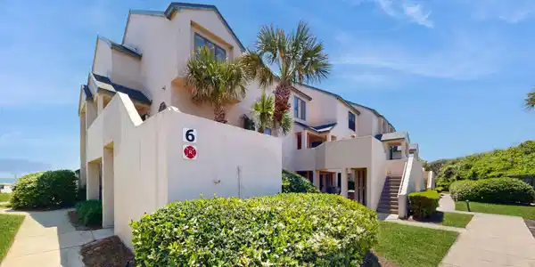 5010 SUMMER BEACH Boulevard