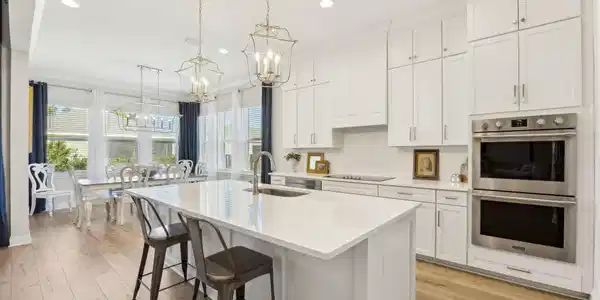84577 GREYLOCK Court