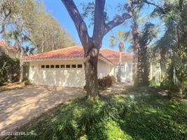 17 MADEIRA CT