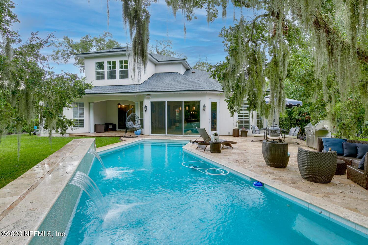 Image 3: Your pool oasis awaits