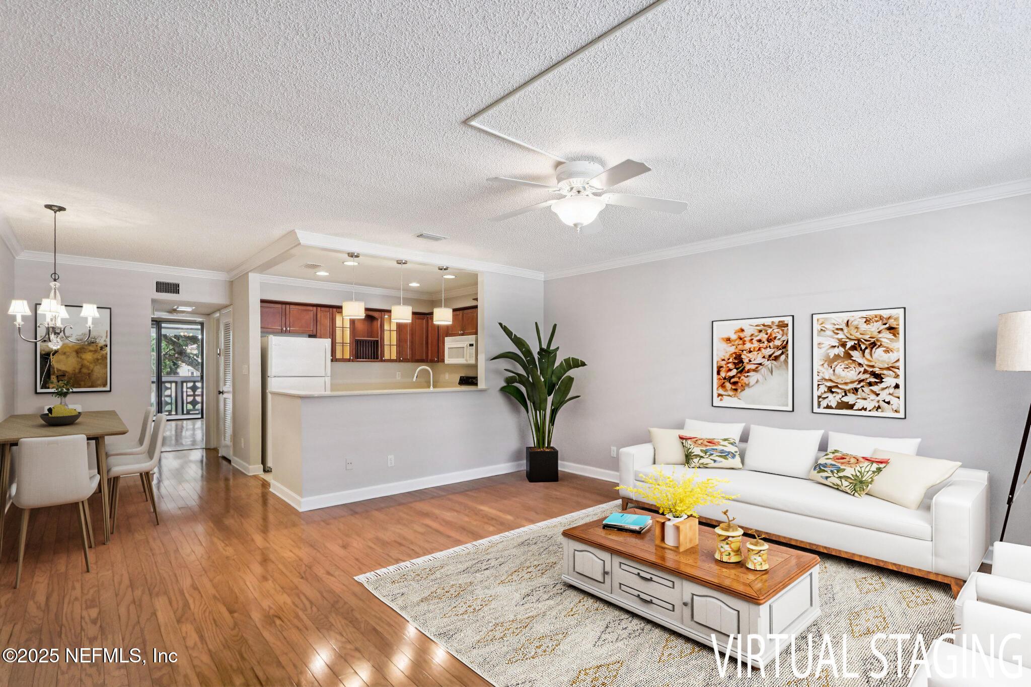 Image 4: atlantic-beach-condo-living-room.jpg