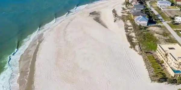 Image 4: beach