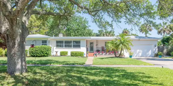 6 OGLETHORPE Boulevard