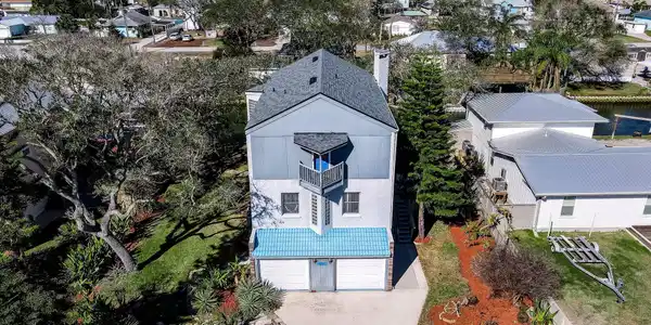 220 TREASURE BEACH RD